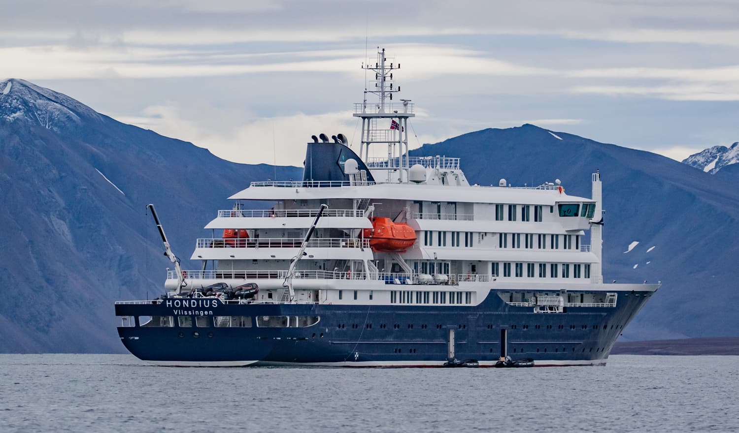CDC monitors deadly Andes virus outbreak on cruise ship, risk low