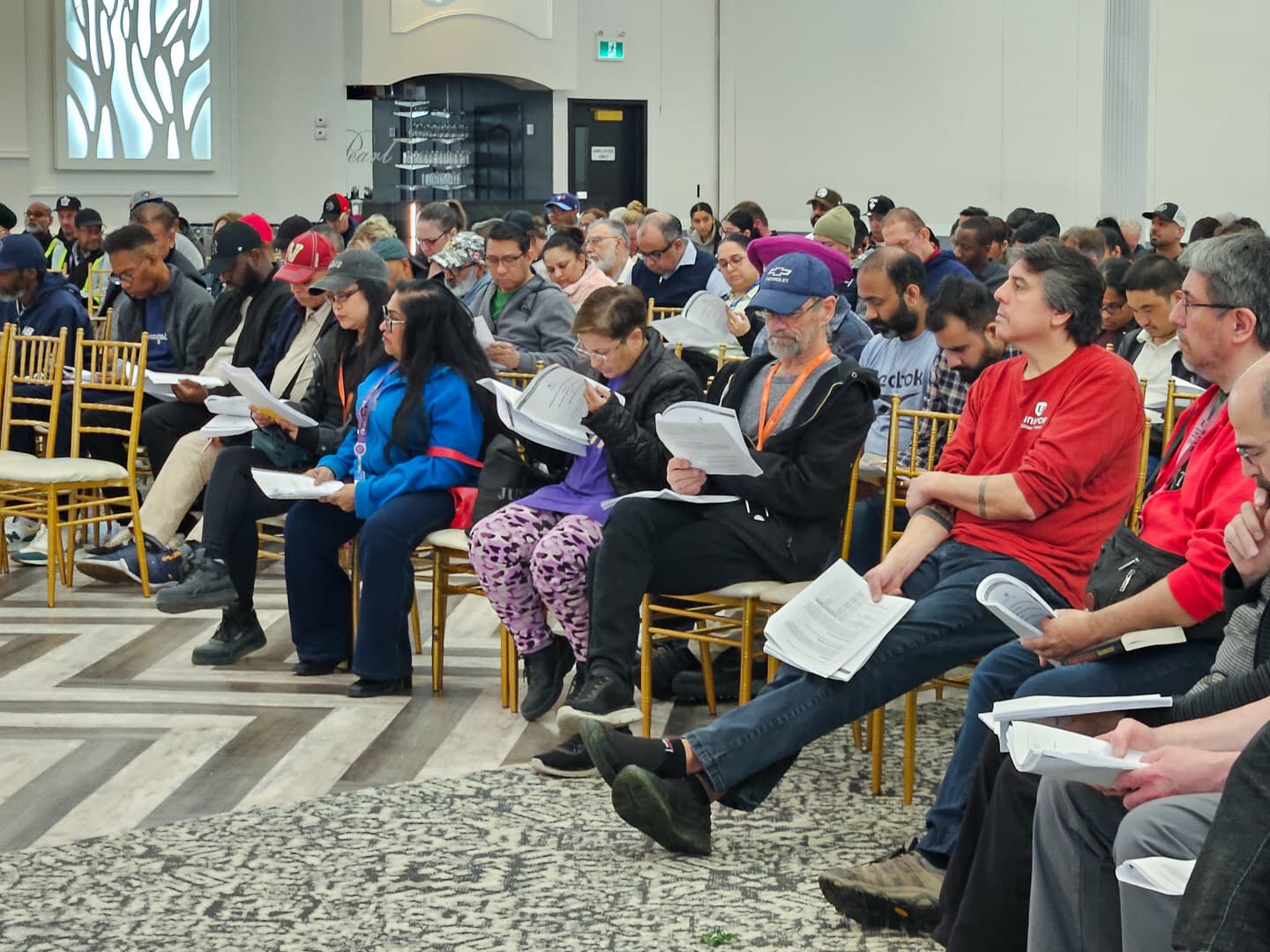Walmart warehouse workers in Mississauga ratify first North American union contract