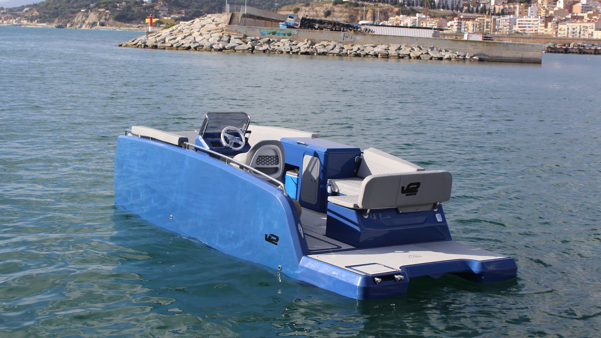 Engineers 3D print first monolithic catamaran hull in 160-hour run