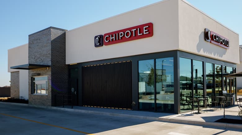 Chipotle opens first Shelby restaurant with drive-thru pickup lane