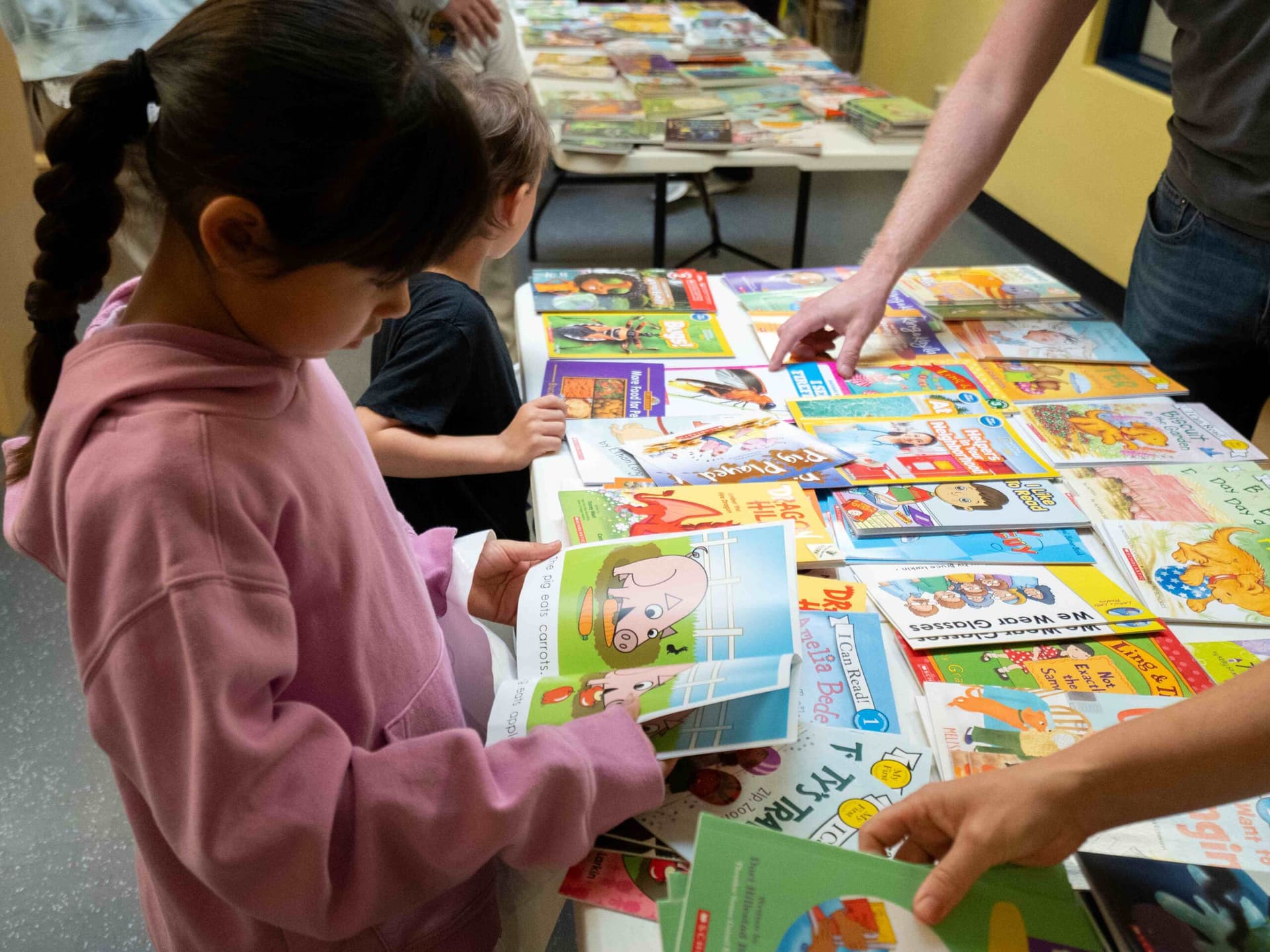 Lane County BookFest gives elementary students free books to keep