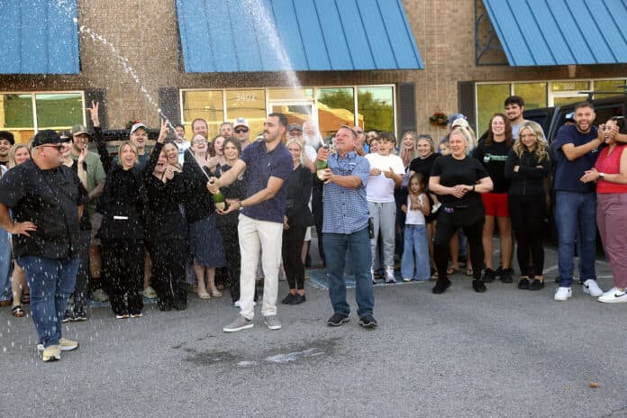 Roma Italian Restaurant draws packed crowd at Clarksville soft opening
