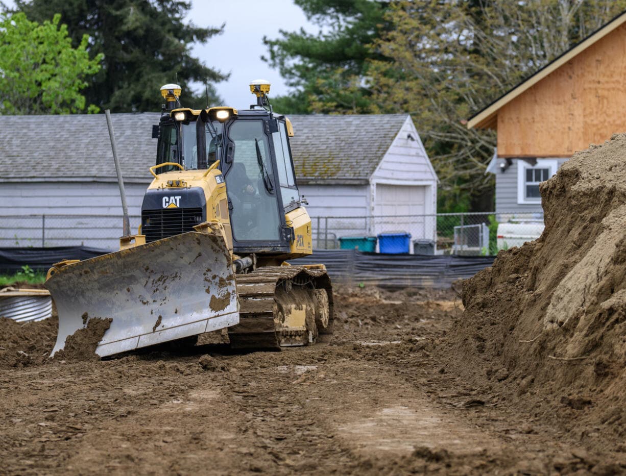 Tiny-home village for homeless women veterans moves forward in Vancouver