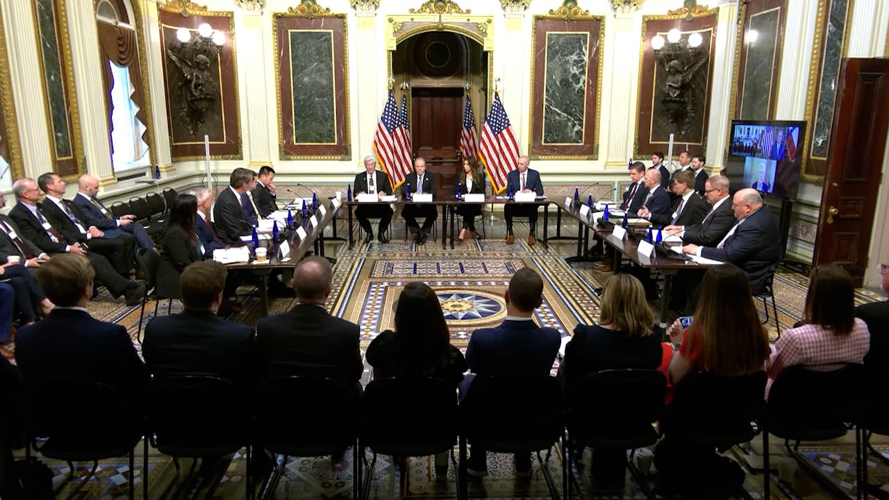 Trump disaster panel seeks faster aid, more state control over FEMA
