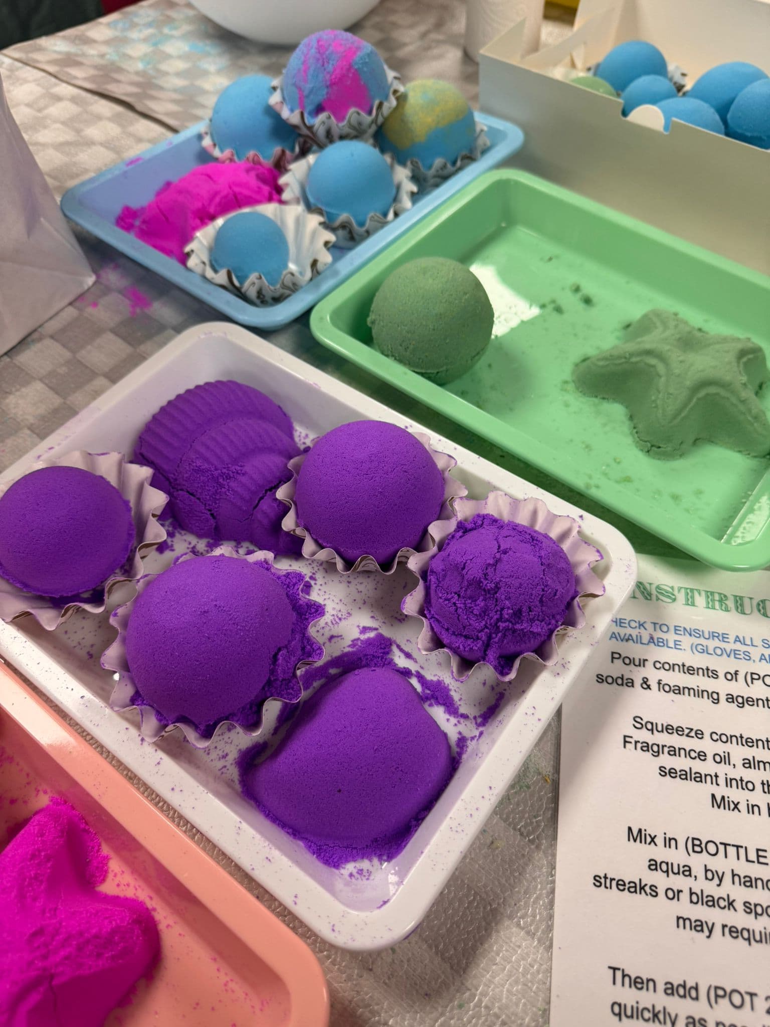 Forever Stars hosts free bath bomb workshop at The Serenity Centre