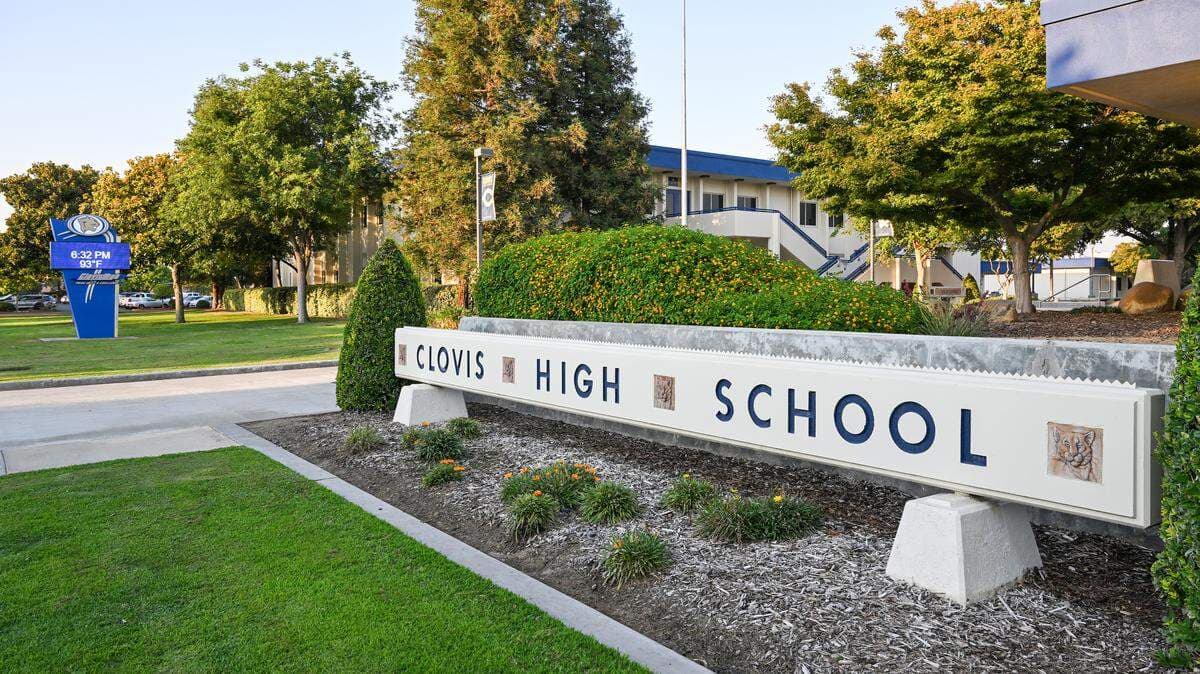 Clovis schools lift shelter-in-place after bomb threat deemed not credible