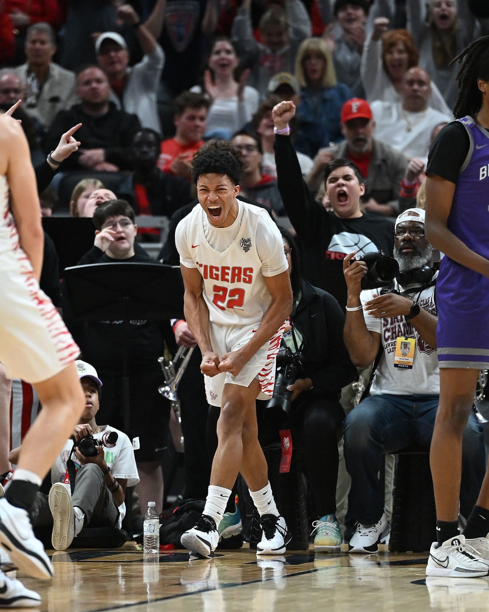 Haliburton Congratulates Mt. Vernon Star Ertel After State Championship Win