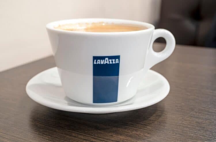 Lavazza to Serve Coffee on Qantas and American Airlines from 2026