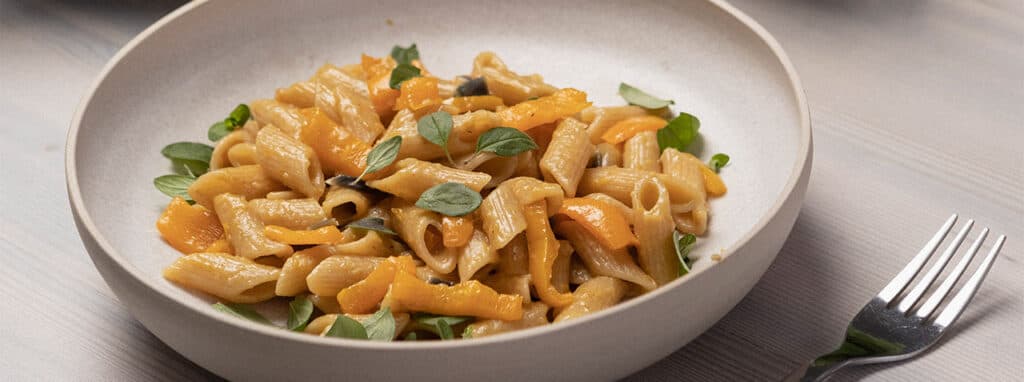 Home Cooks Embrace Pasta Cooked Directly in Sauce for Richer Flavor