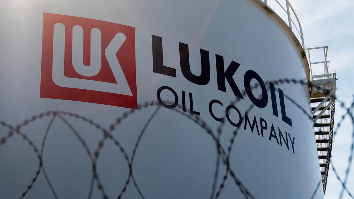 Governments Rush to Safeguard Lukoil Operations as Sanctions Loom