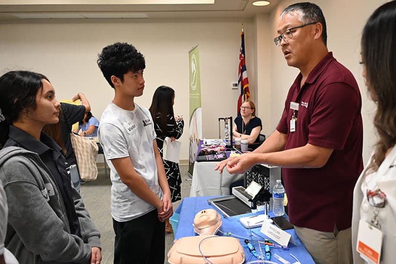 Wilcox Health Career Fair Gives 100 Kauai Students Hands-On Medical Experience