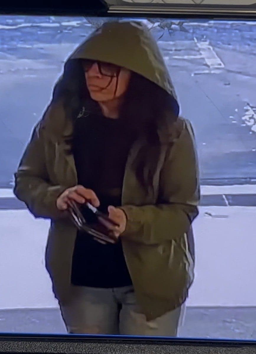 Kona car thefts lead to fuel purchases, police seek suspects