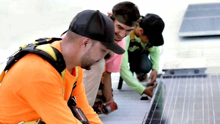 Solar tax credit changes shake Hawaii industry confidence