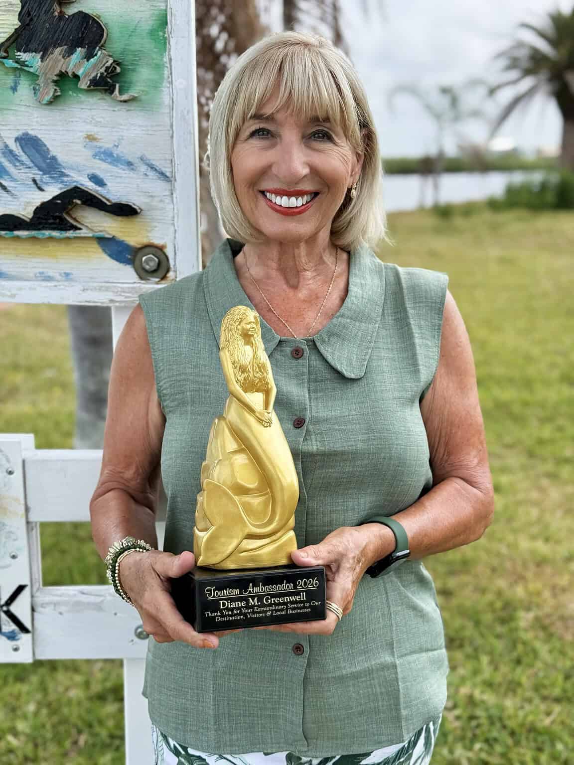 Hernando Beach arts advocate wins Golden Mermaid tourism award