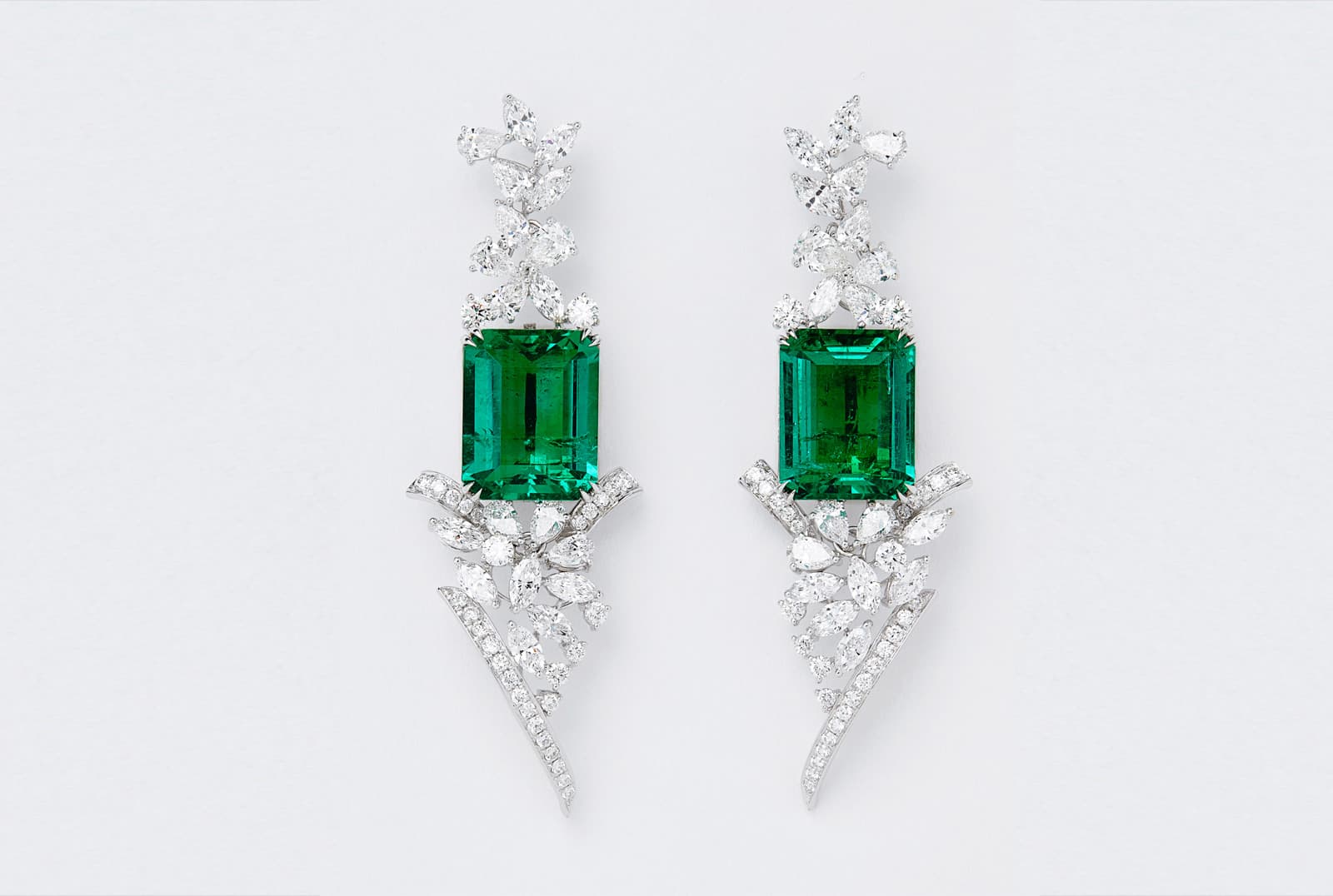 Heritage Auctions enters Hong Kong with untreated Colombian emerald sale