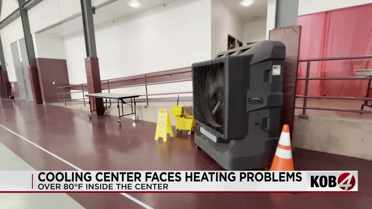 Manzano Mesa seniors sweat through broken gym air conditioning