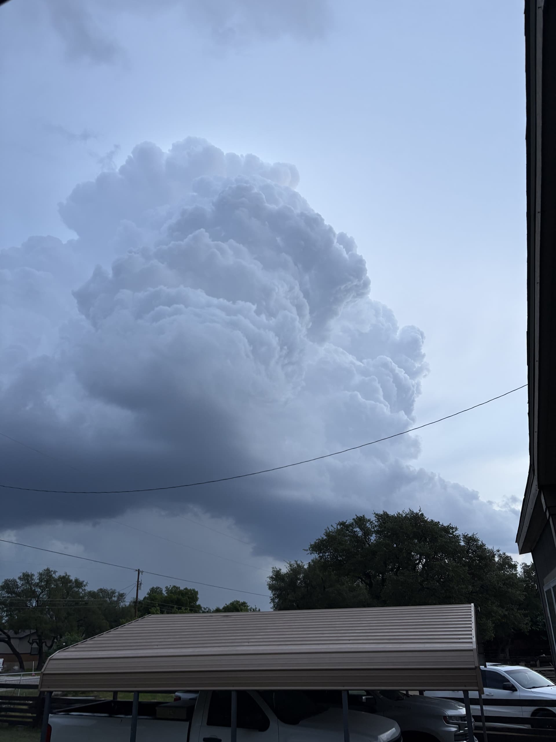 Severe thunderstorms slam Austin area, watch extended through Monday morning