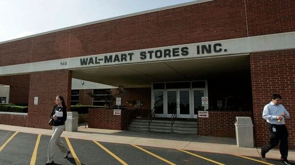 Walmart cutting roles, asking office employees to relocate to Bentonville, Sunnyvale hubs