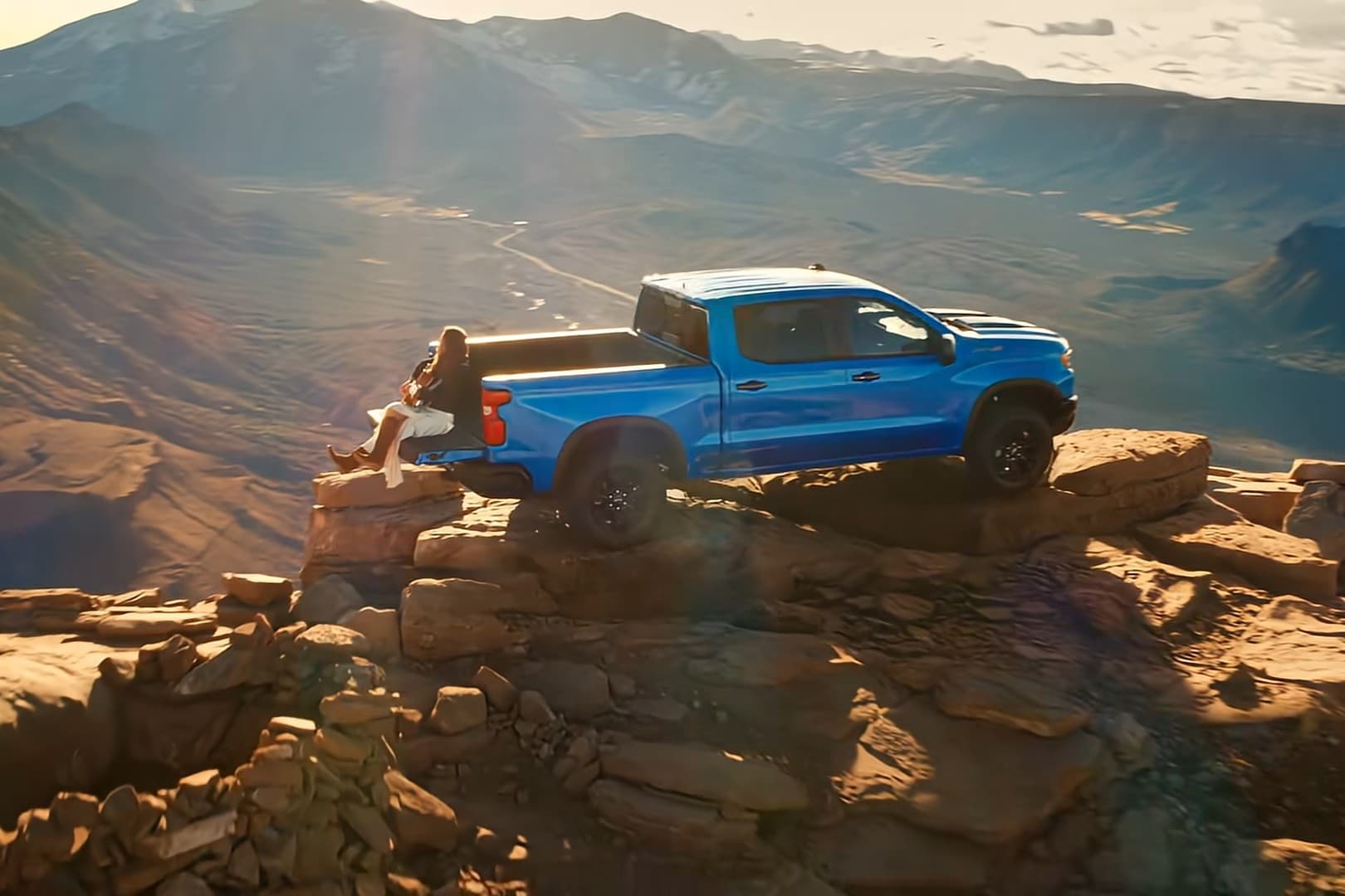 Chevrolet Revives See the U.S.A., Airlifts Silverado ZR2 to Castleton Tower