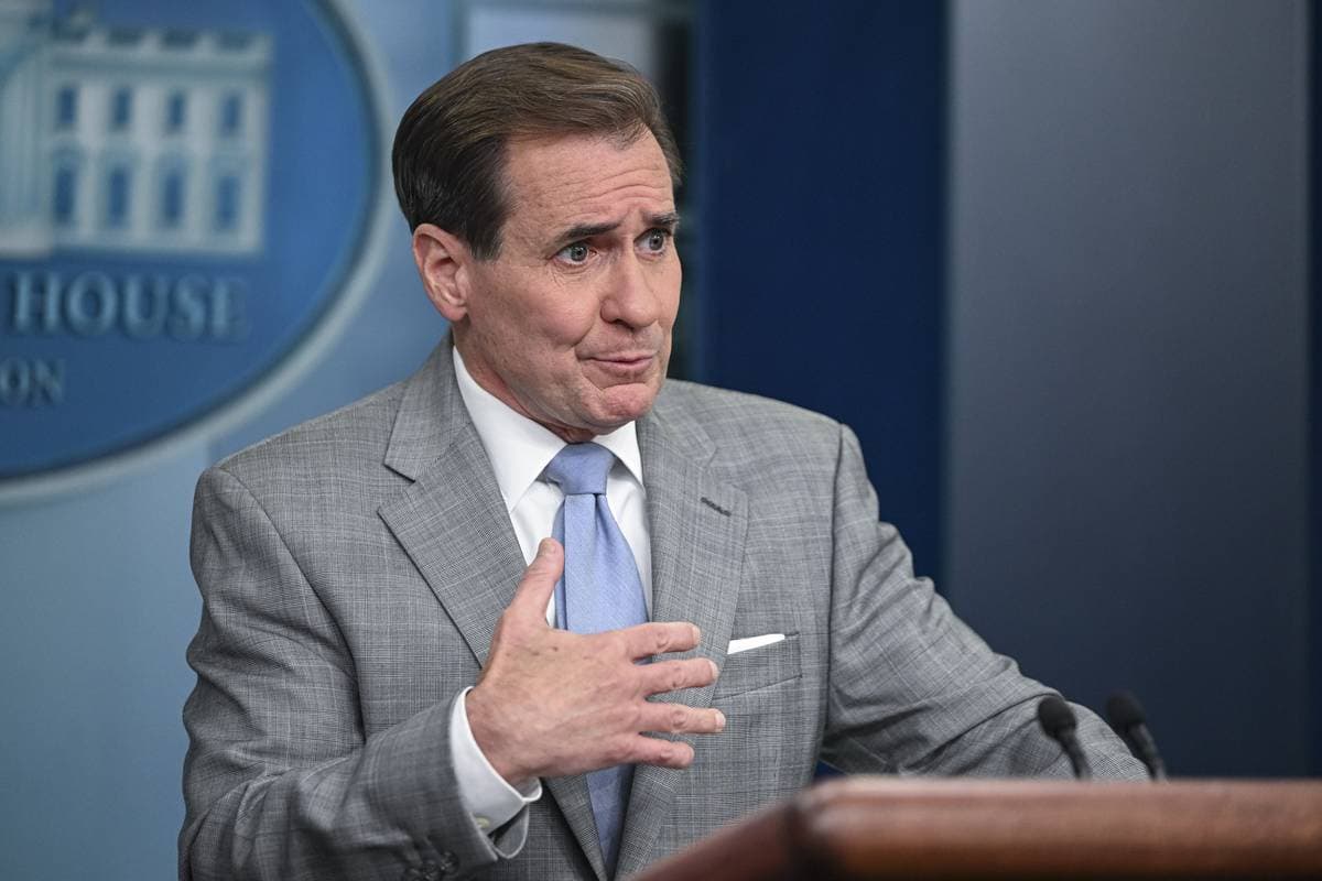 White House mobilizes military and charter flights to evacuate Americans