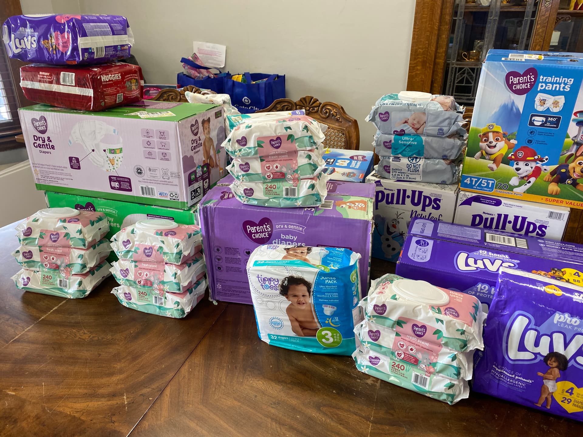 Missouri Slope United Way hosts community baby shower for nominated family