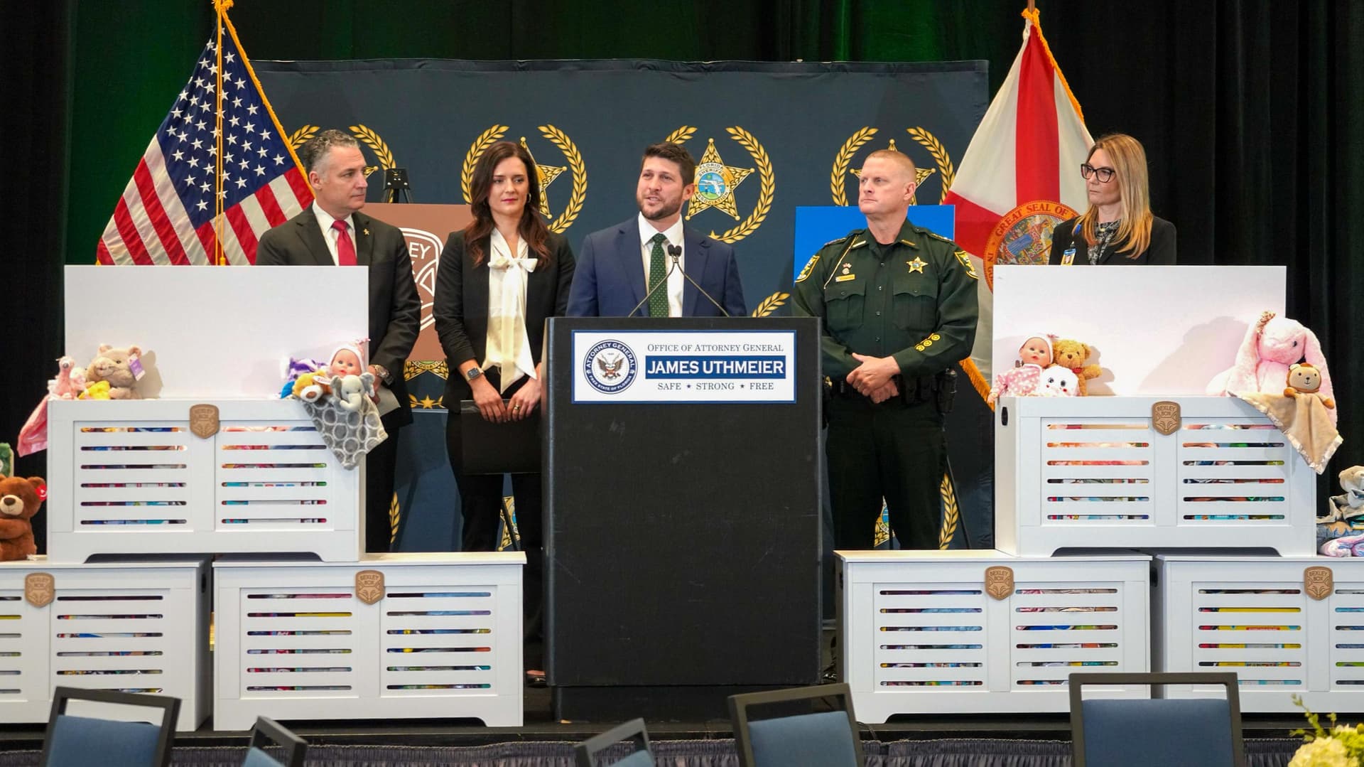 Walmart expands Florida support for child comfort kits to law enforcement agencies
