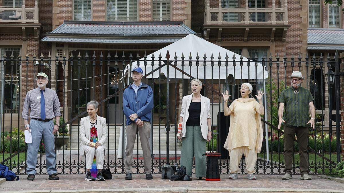 Protesters block Governor’s Mansion for 4 hours over Duke Energy policies