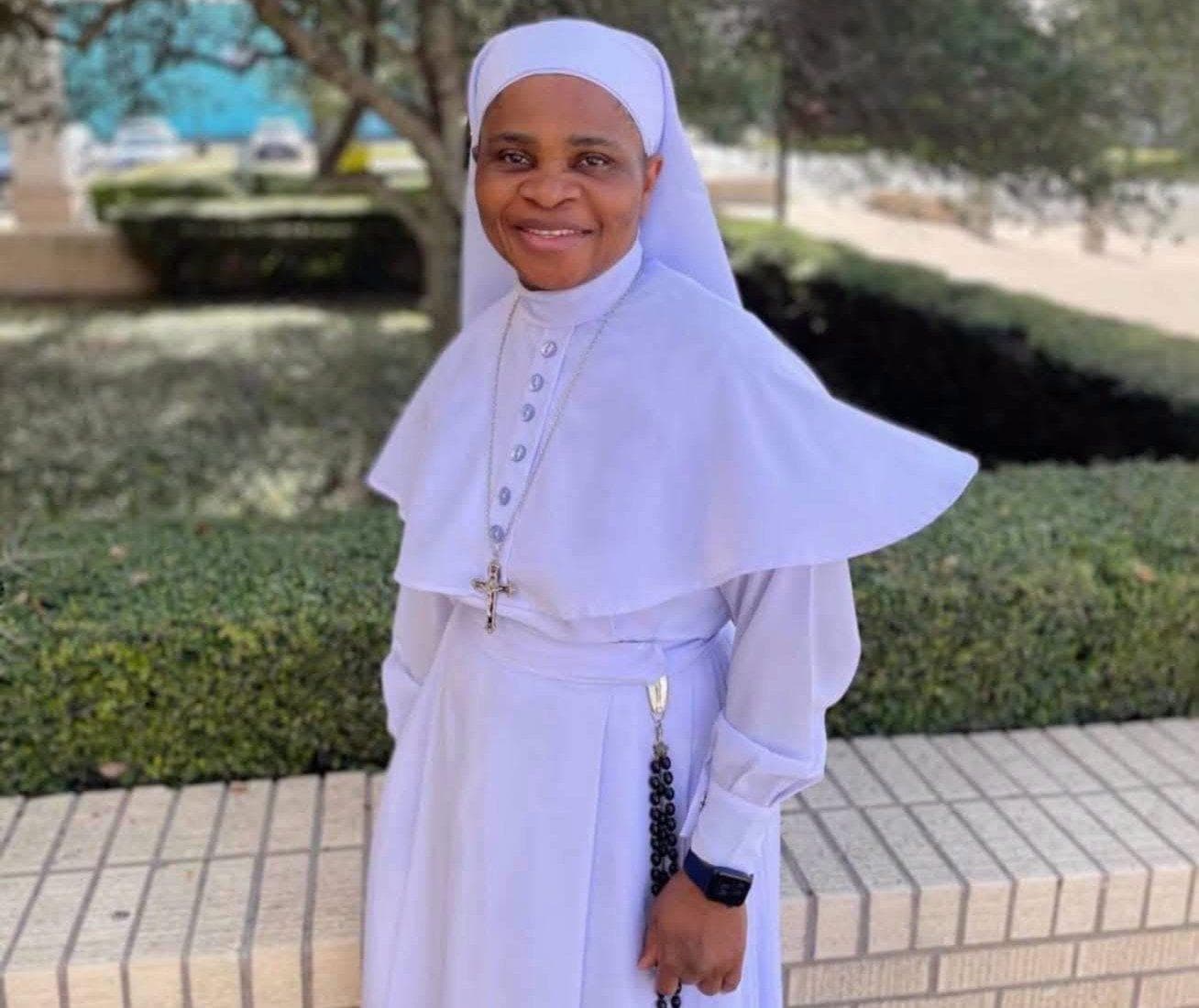 Catholic nun detained en route to Texas mass, released after intervention