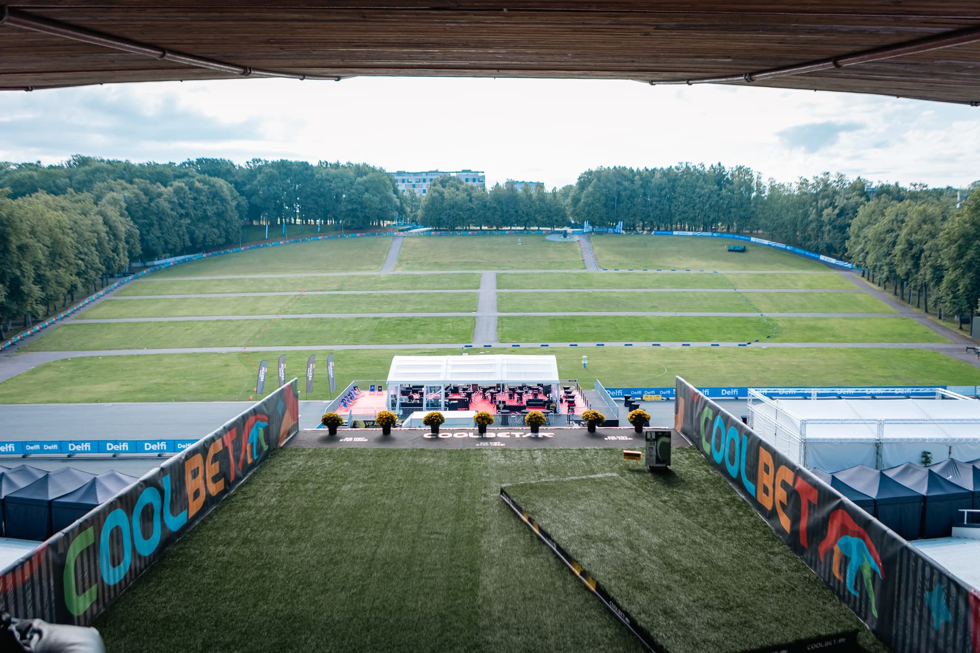 DGPT cuts Europe stops, keeps full field together in 2026