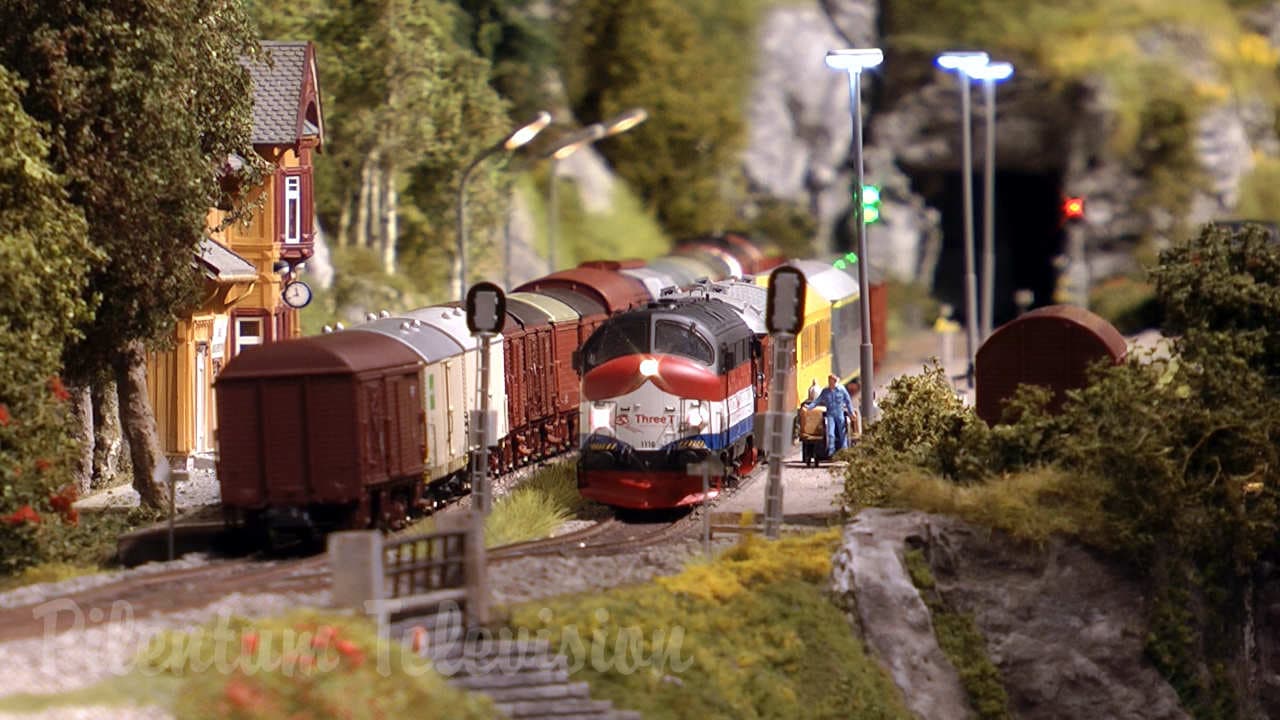 Norwegian Nordland Line Comes to Life in Six Meter Layout