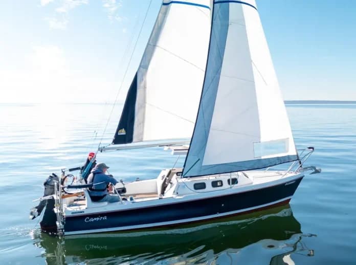 Rhodes 22 wins loyal following as practical trailerable cruiser