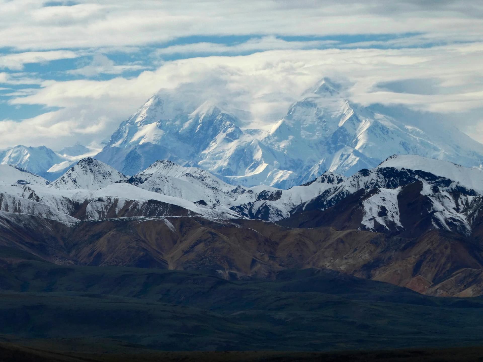 National Park Service guide dies after crevasse fall on Mount McKinley