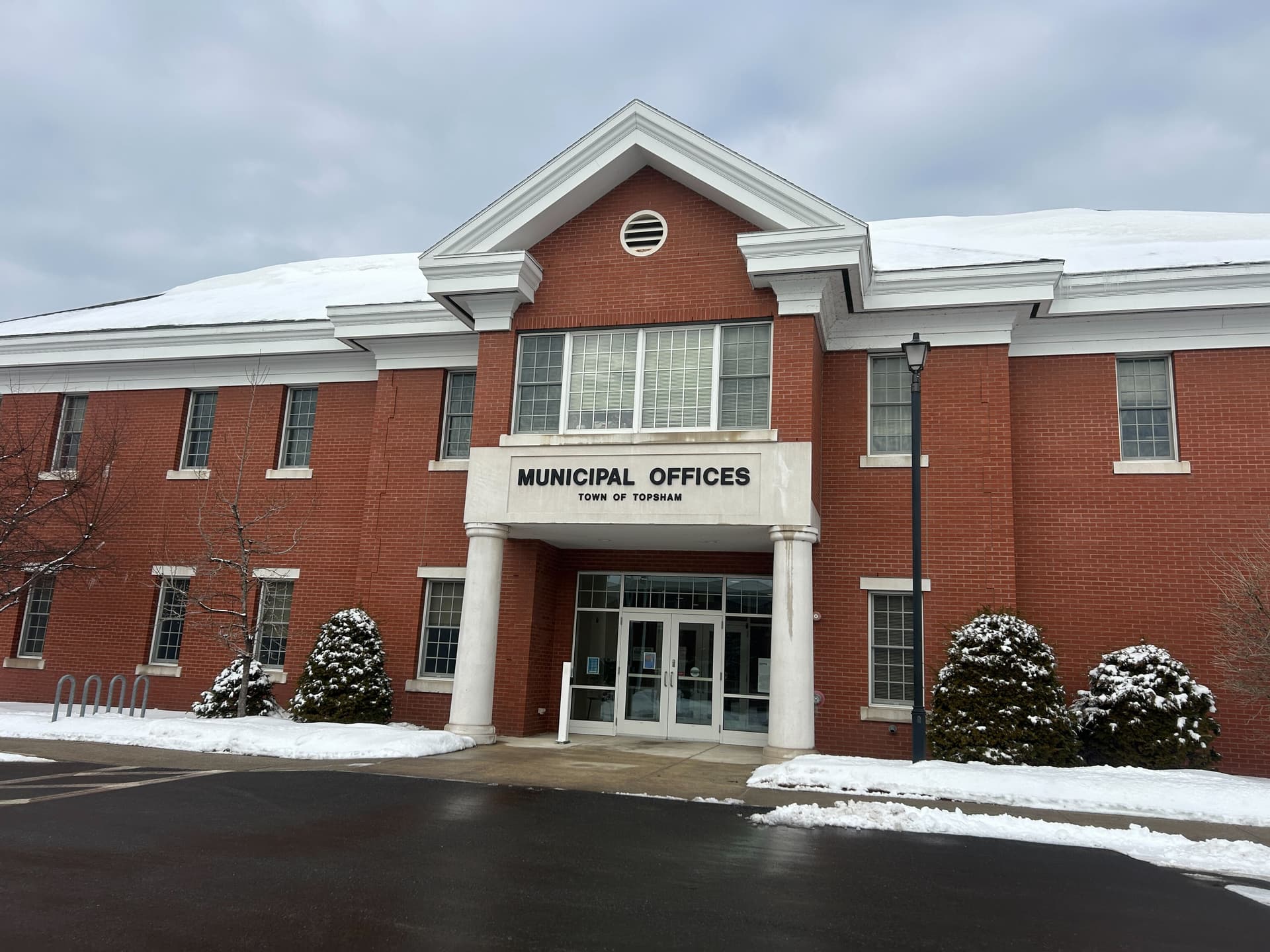 Topsham proposes 3% municipal budget increase; MSAD 75 school costs rise 5.5%