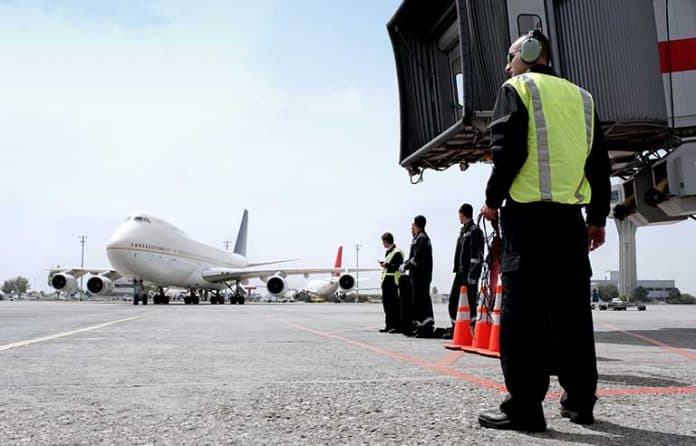 Heat wave threatens holiday travel as airports protect ramp workers