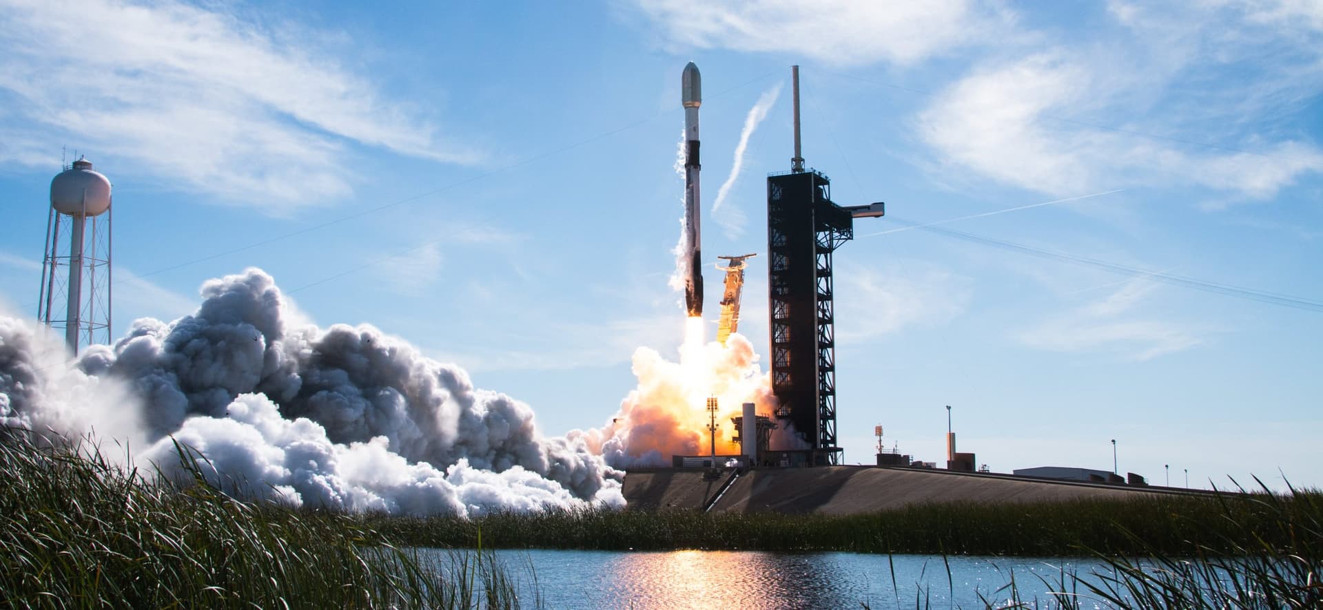 SpaceX to launch SiriusXM satellite in Florida nighttime liftoff