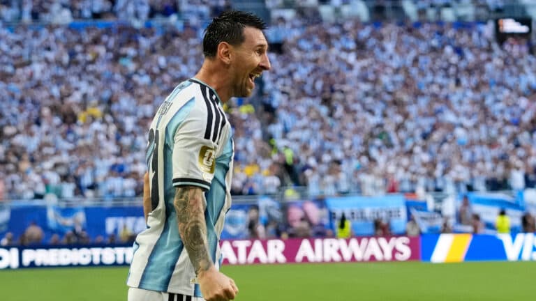 Messi scores elite goal to give Argentina 1-0 lead over Cape Verde