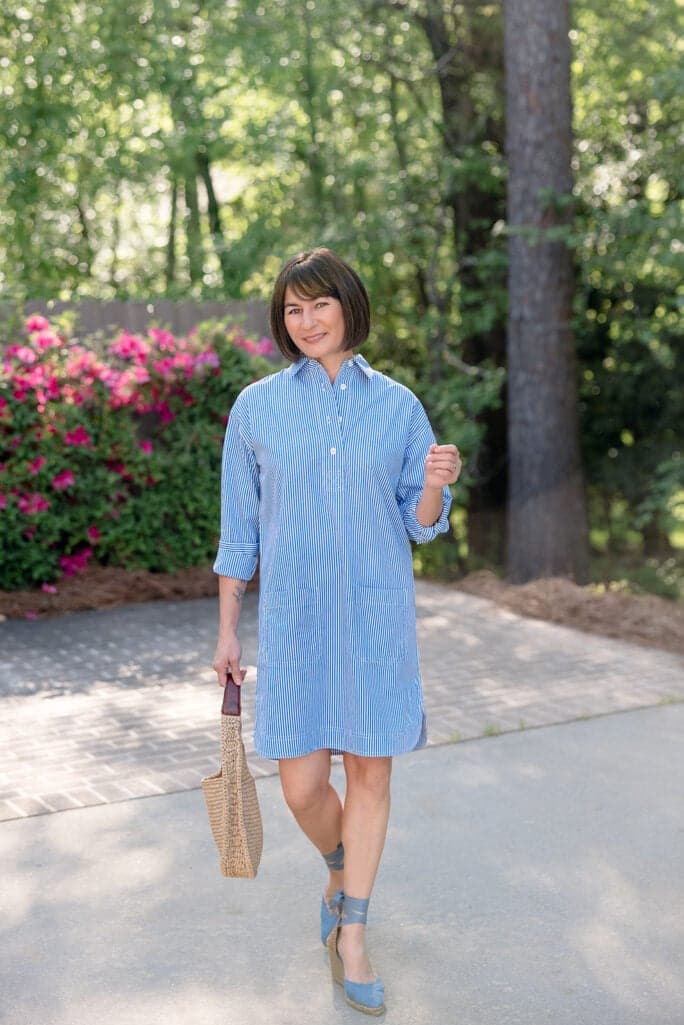 How Petites Can Wear Shirtdresses Without Looking Boxy