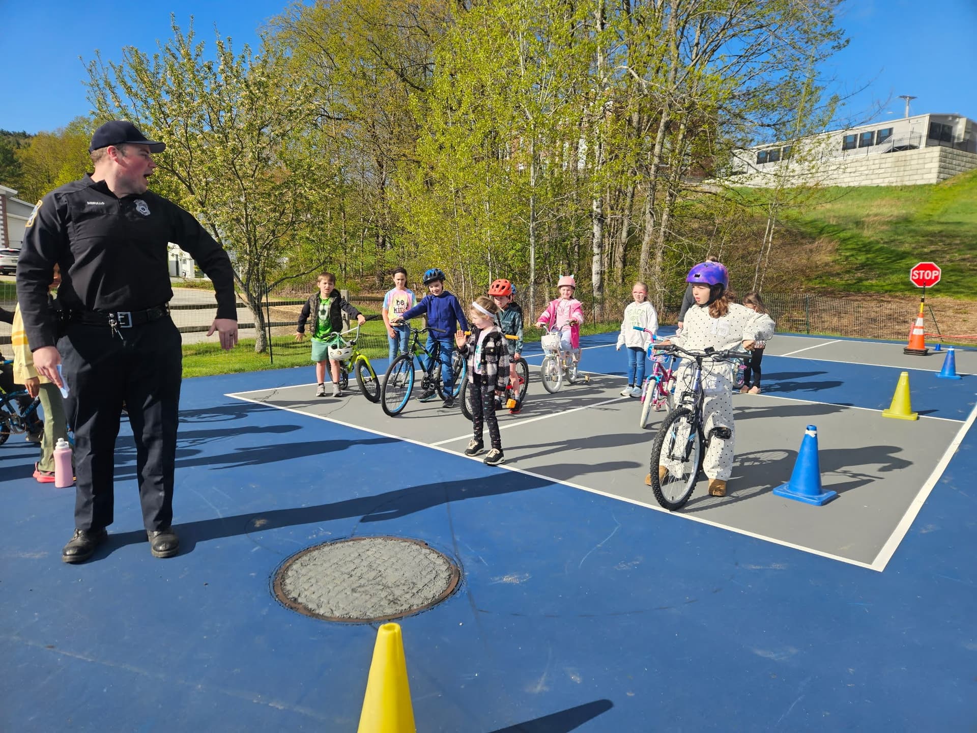 Sunapee police teach bike safety at school, honor fallen officers