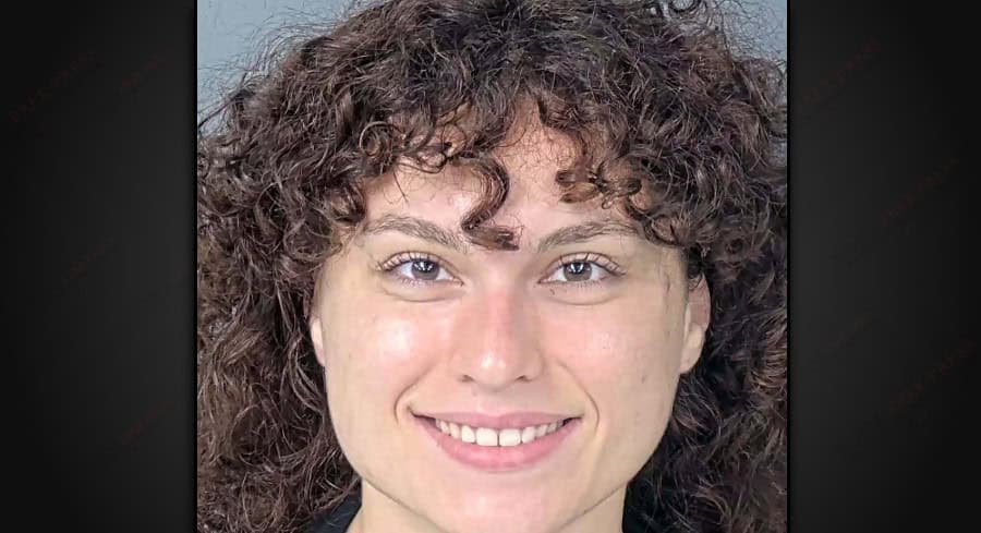Hernando woman arrested after reckless crash into tree, marijuana found