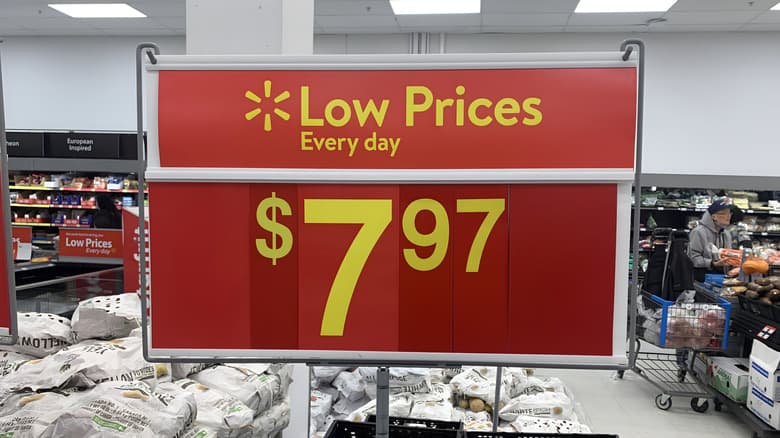 Walmart may use tariff refunds to lower store prices