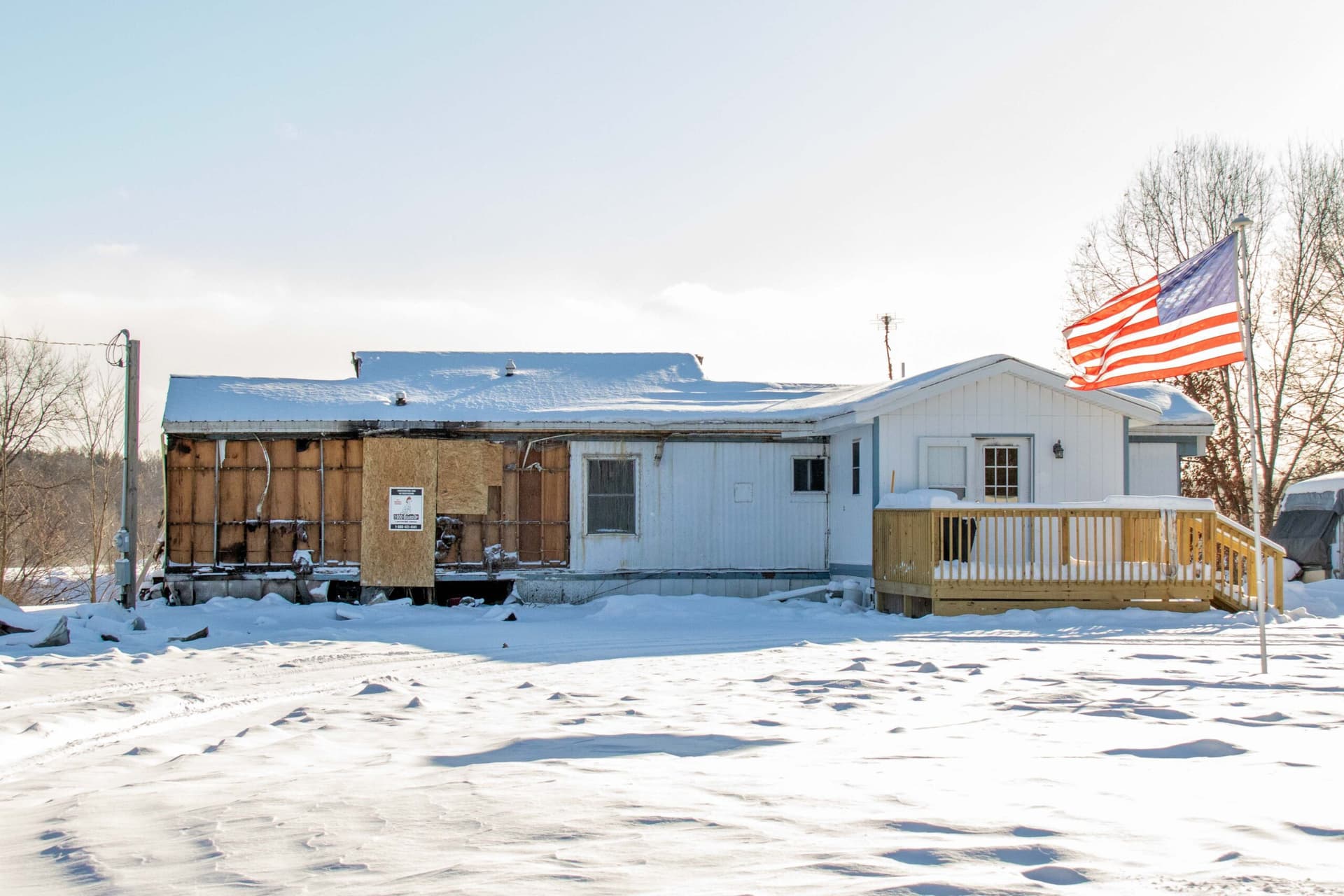 Portable Heater Blaze Damages Mobile Home in Eureka, Displaces One Resident