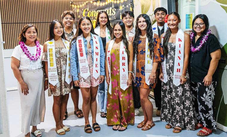 Kauai clubs award scholarships to 11 students at Hale Līhue