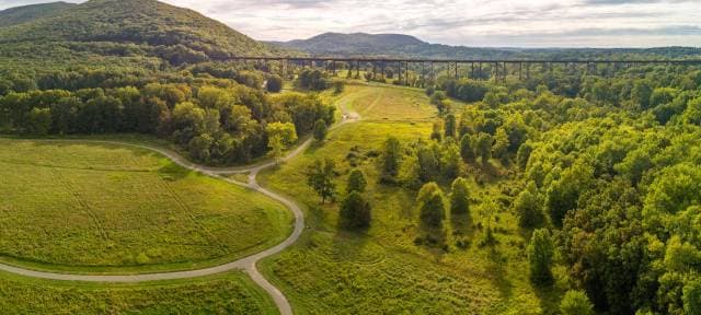 Schunnemunk State Park trails, parking and summit details in Orange County