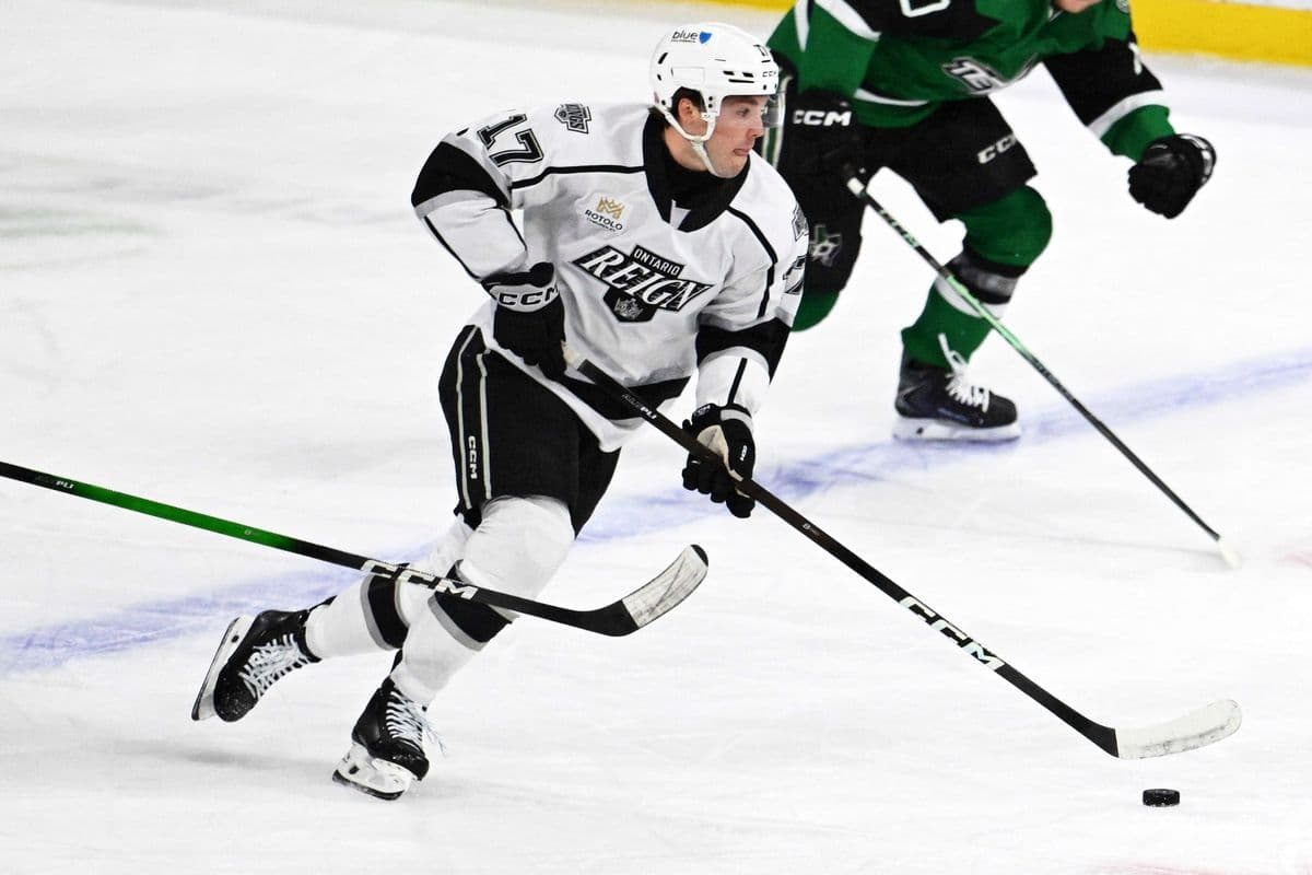 Ontario Reign's Kenny Connors Scores Goal With Blade Missing From Skate