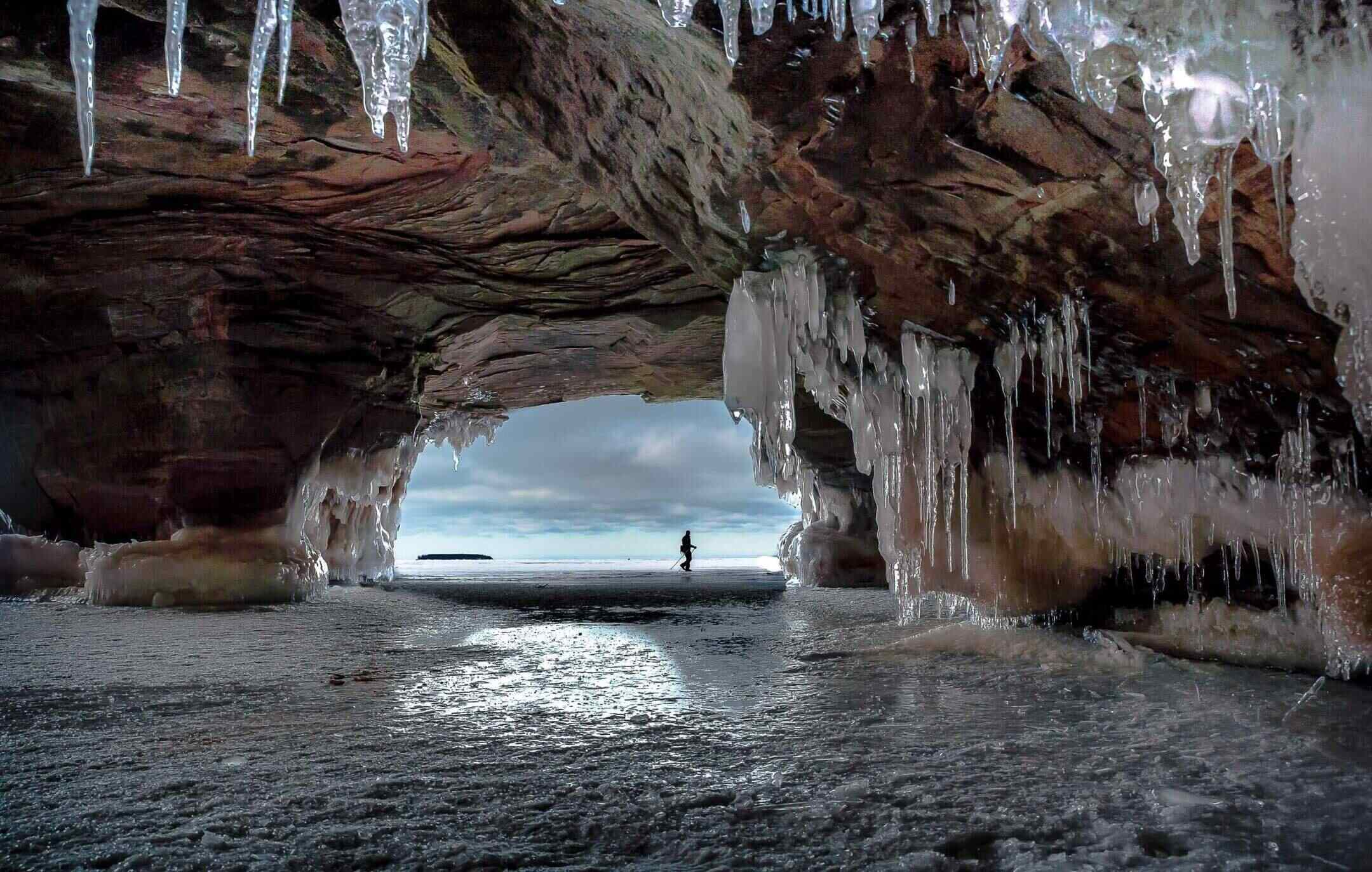 Apostle Islands Meyers Beach ice caves open Feb. 16, closed Feb. 17