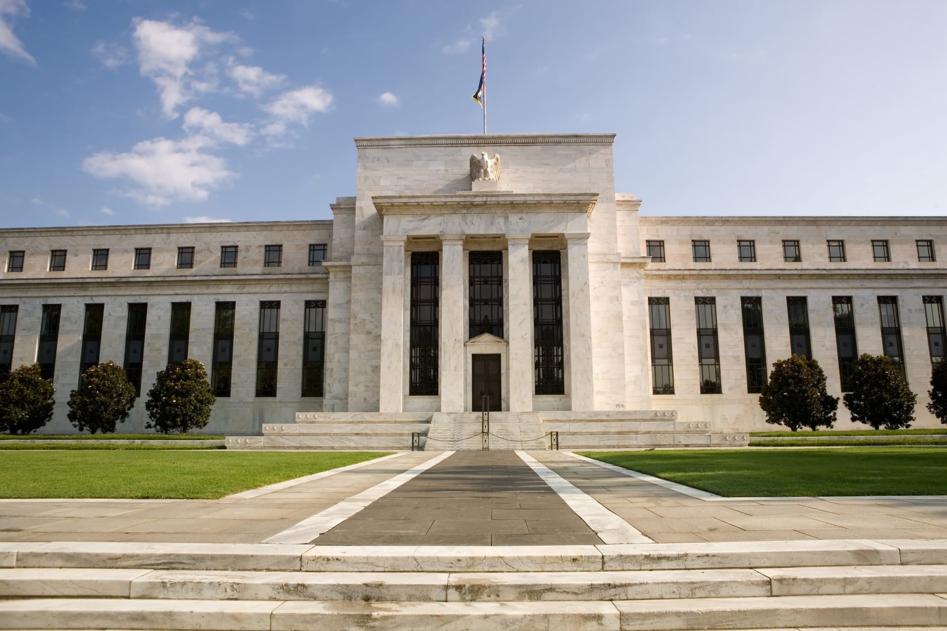 Treasury Raises Borrowing Outlook as Federal Deficit Swells, Bond Yields Climb