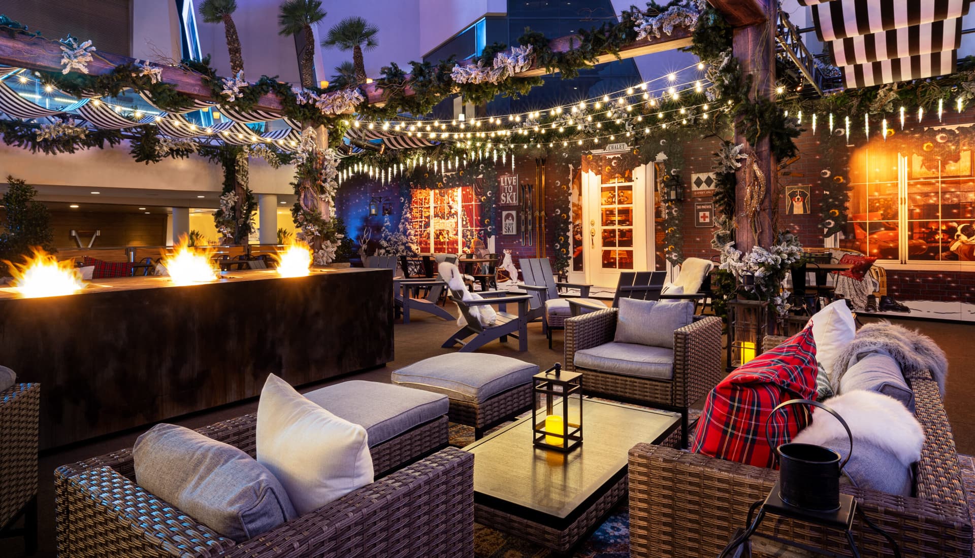 Poʻipū rooftop snow event draws community, aids Kaua‘i Food Bank