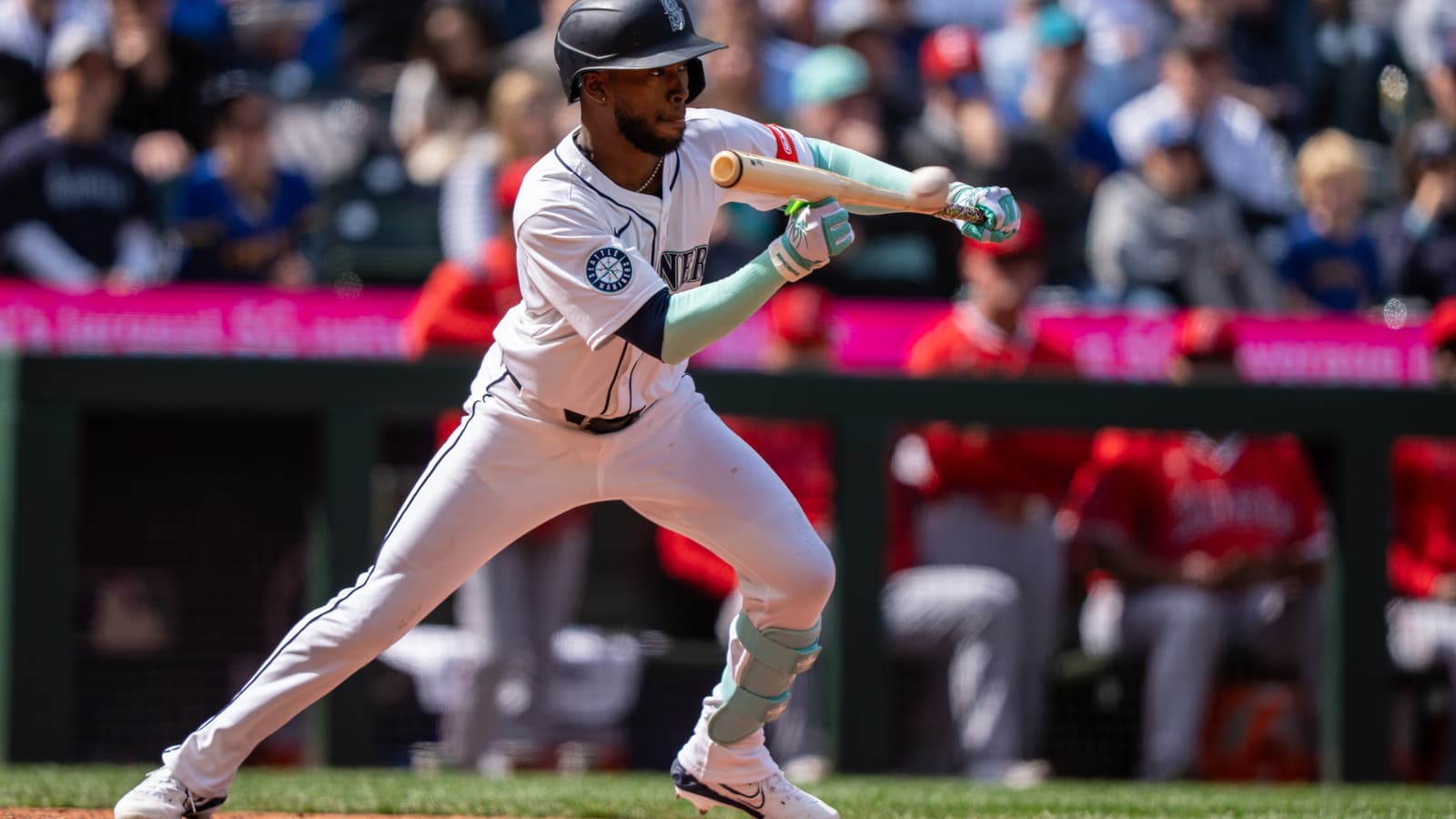 Samad Taylor Elects Free Agency After Clearing Mariners' Outright Waivers